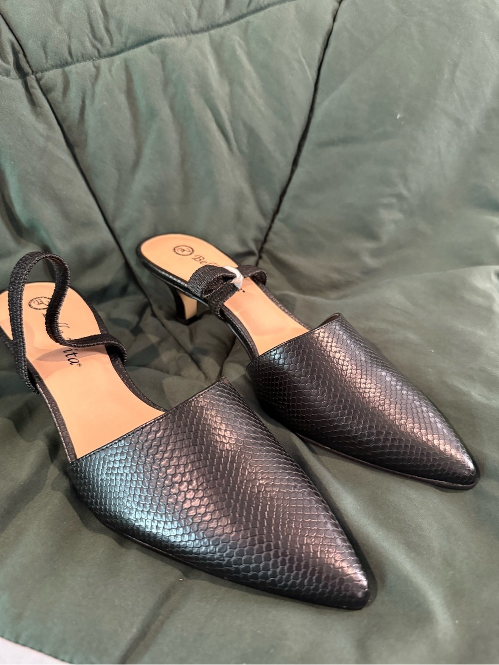 Bella Vita Black Textured Pointed-Toe Slingback Flats - Picture 4 of 5